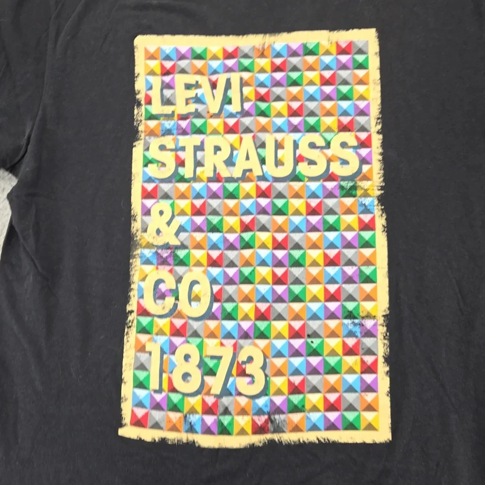 Levis Shirt Mens Large‎ Black Graphic Print Short Sleeve Colorful Retro